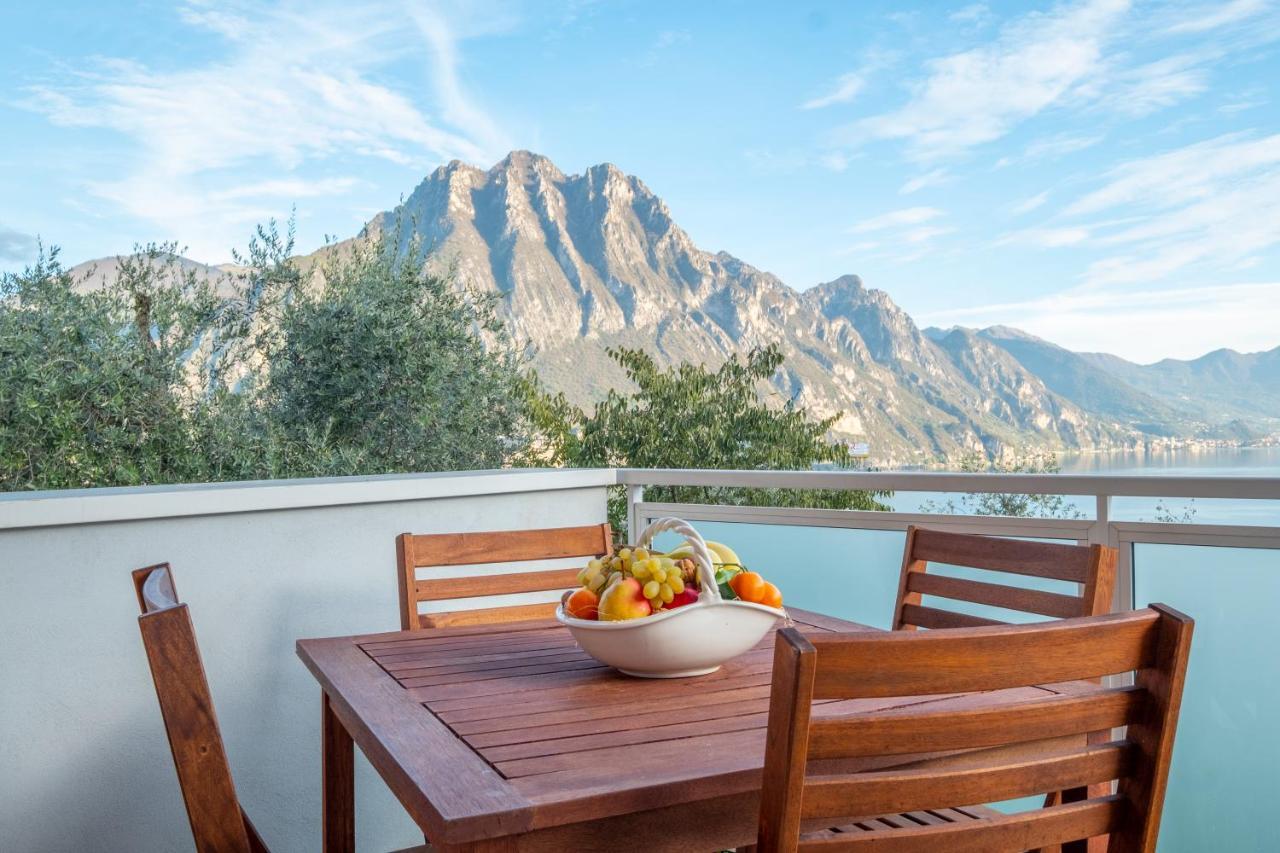 Happy Guest Apartments - Blue Apartment Riva di Solto Bagian luar foto