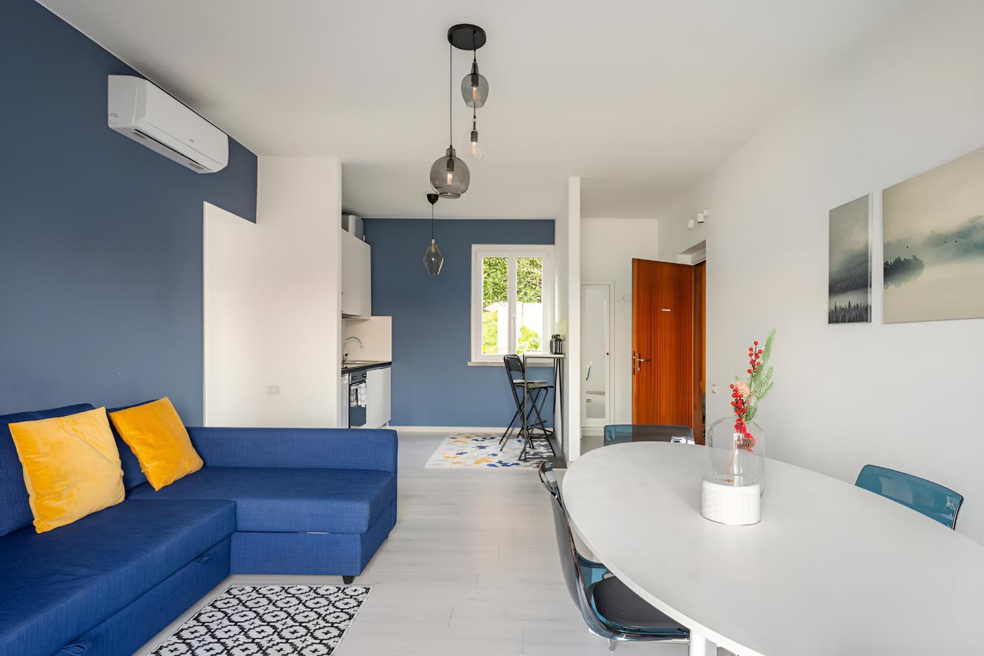 Happy Guest Apartments - Blue Apartment Riva di Solto Bagian luar foto