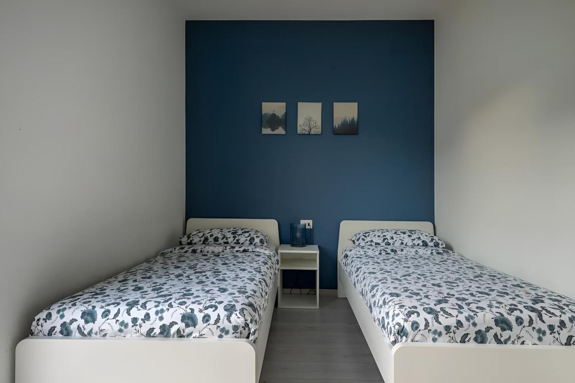 Happy Guest Apartments - Blue Apartment Riva di Solto Bagian luar foto